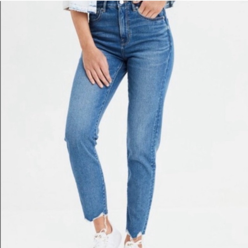 American Eagle high rise mom jeans medium wash raw hem